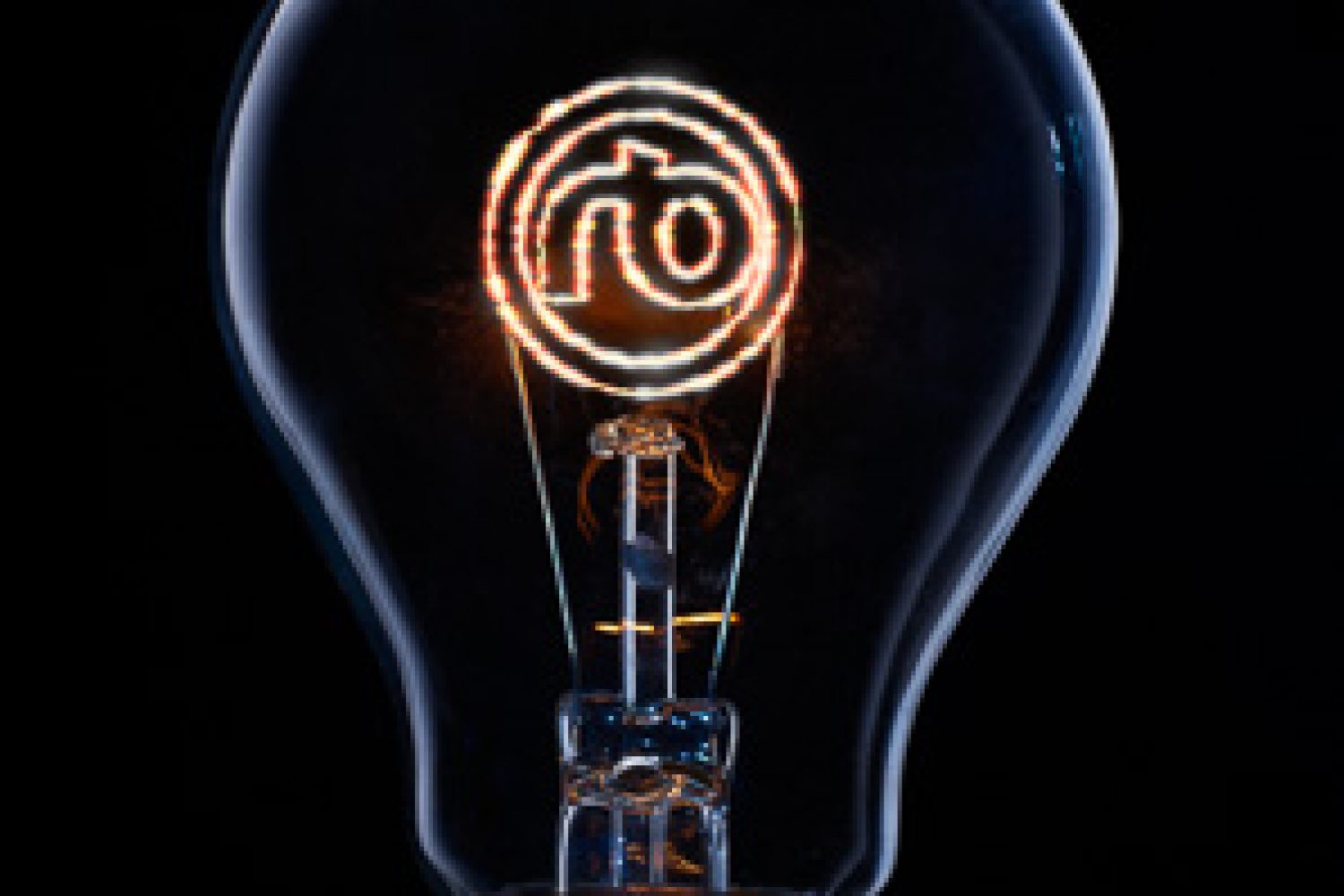 Shooting the perfect Lightbulb, Studio Photography